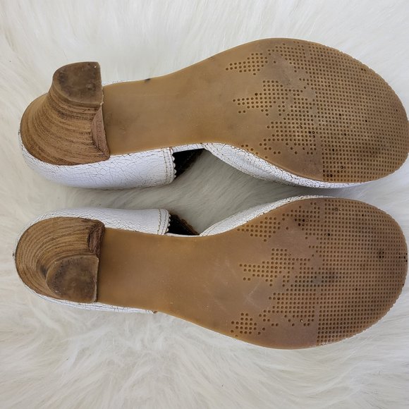 Espace white distressed mary jane heels size 7.5 - Picture 7 of 8